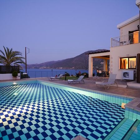 Kalli Villa Pomos Ruang foto