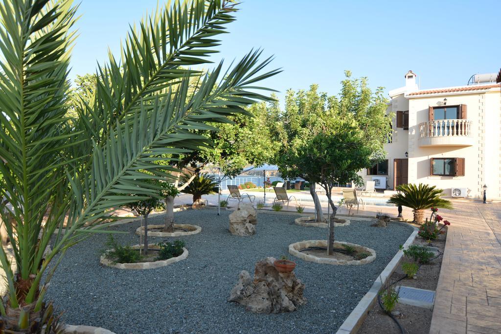 Kalli Villa Pomos Ruang foto