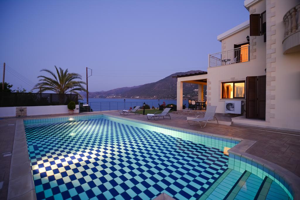 Kalli Villa Pomos Ruang foto
